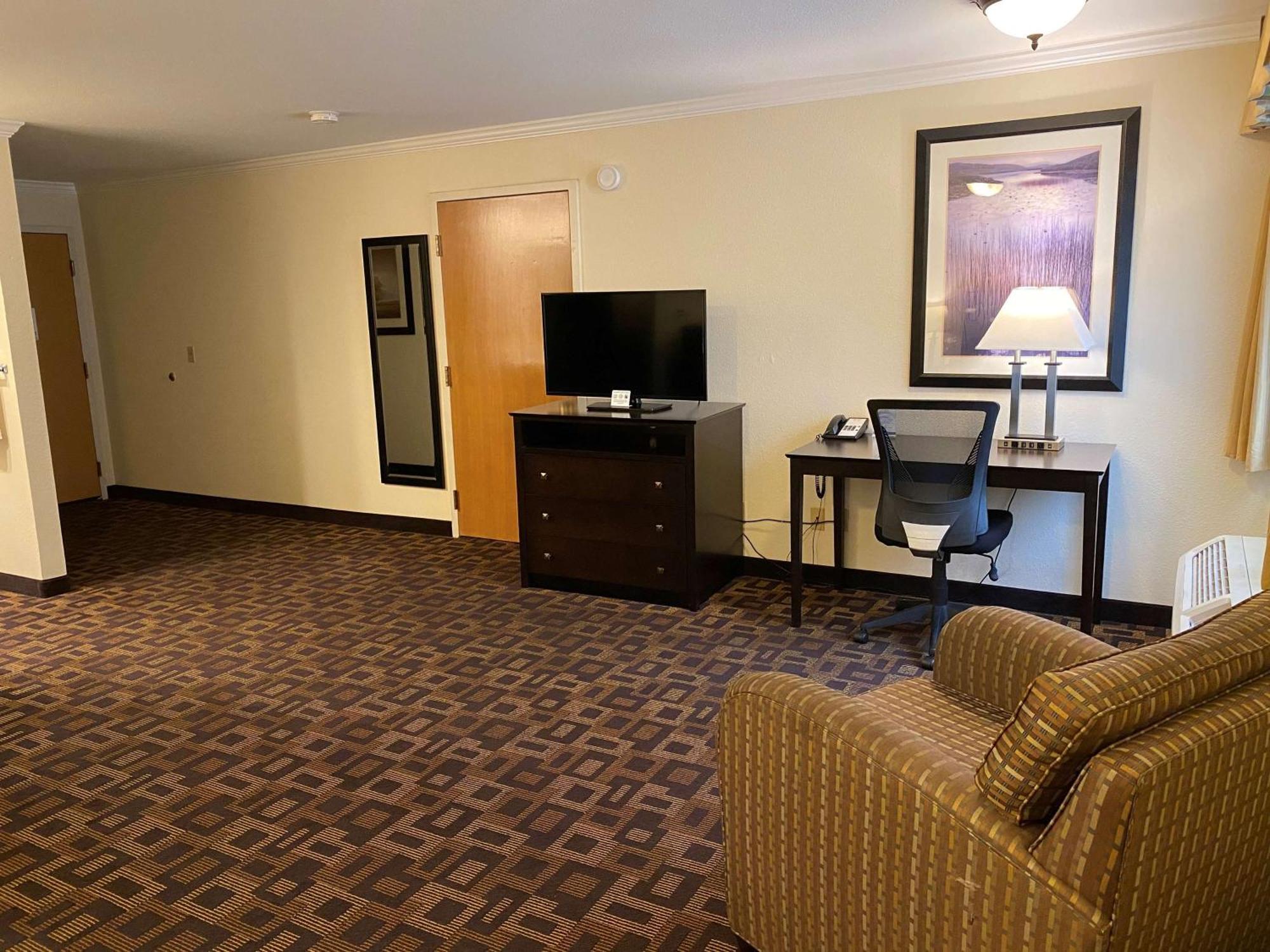 Best Western Plus Inn Of Хейуорд Экстерьер фото